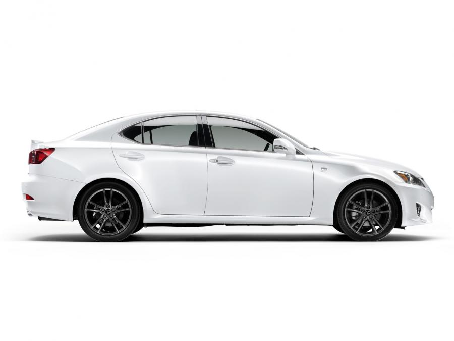  Lexus IS250 F-Sport 2010 года  (EU) (фото 3 из 7)
